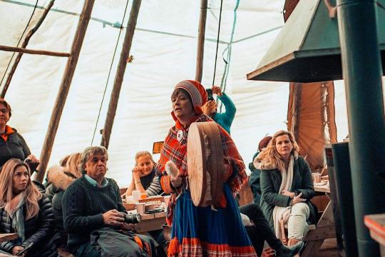 Samisk kultur i en lavvo